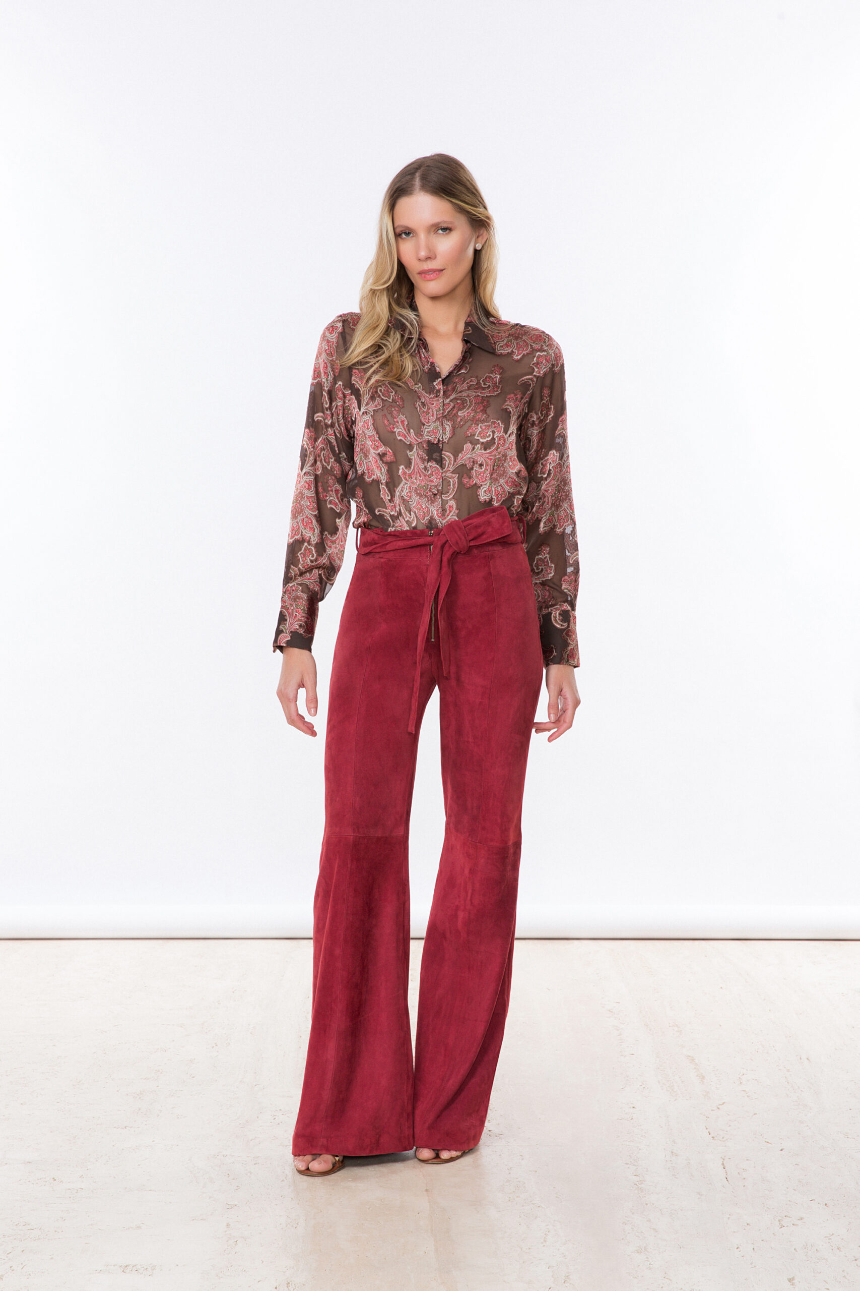 15610318096-fs-ss27-1623-1.jpg CALÇA COURO CHAMOIS EVELIN VINHO - Imagem 1